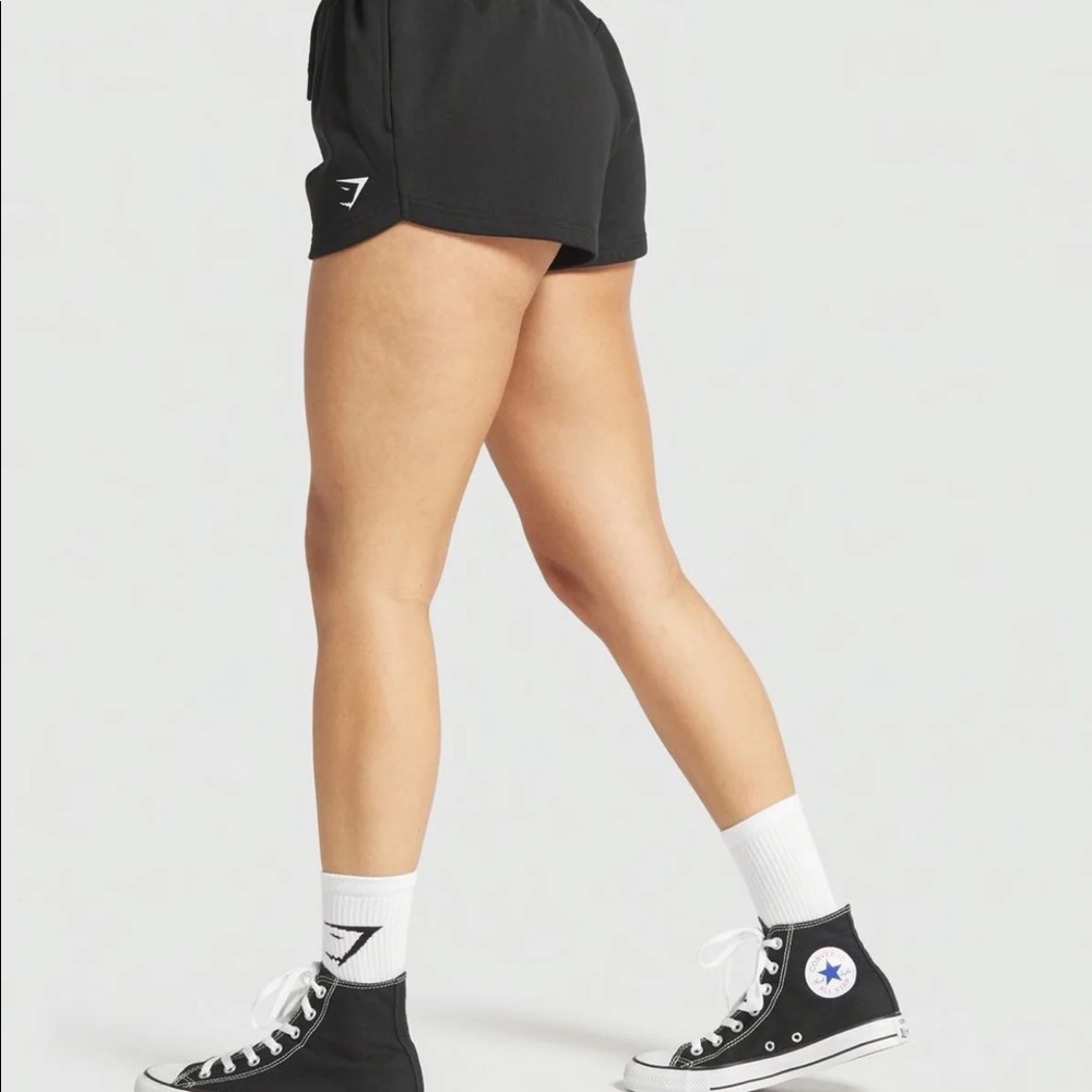 Gymshark Throw on Shorts small